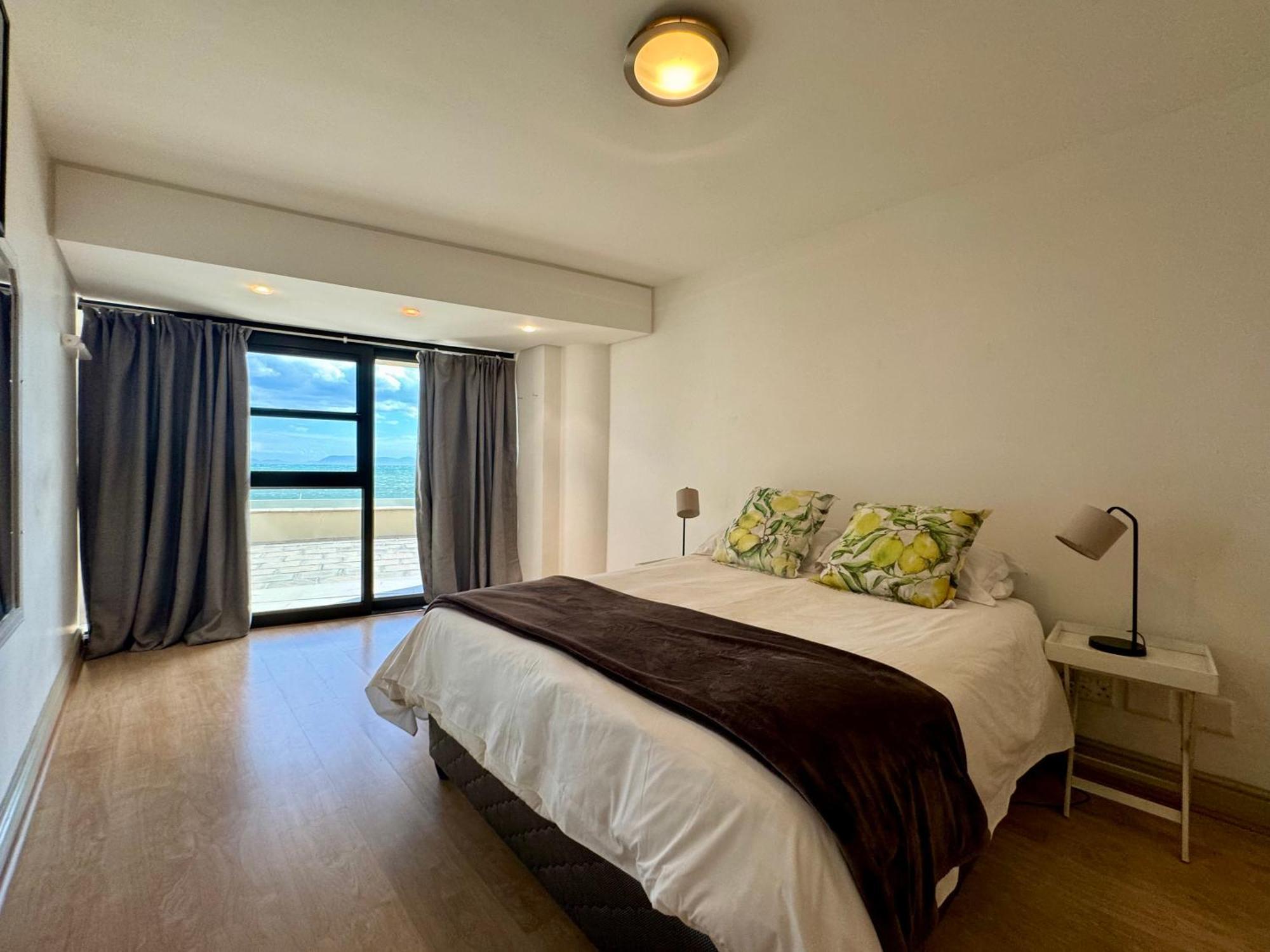 סטראנד Loddey'S Self Catering Apartments - By Beach Collection מראה חיצוני תמונה