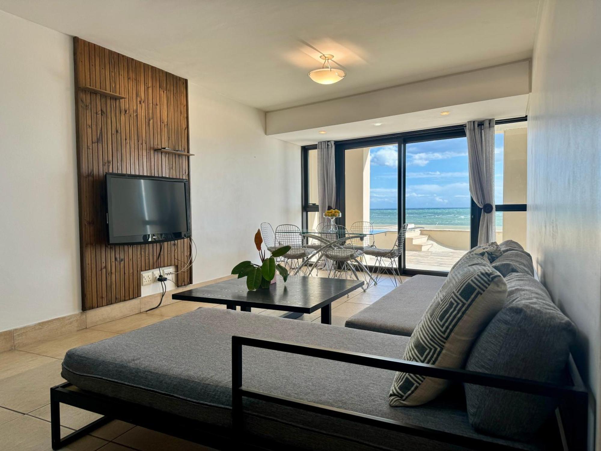 סטראנד Loddey'S Self Catering Apartments - By Beach Collection מראה חיצוני תמונה