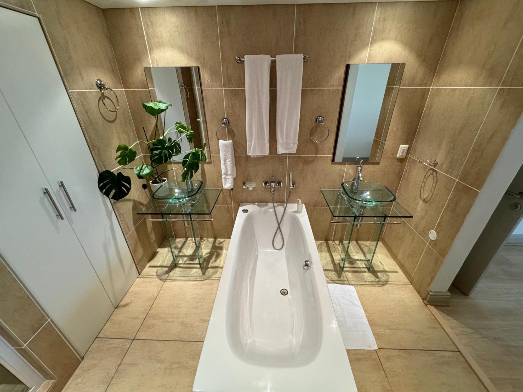 סטראנד Loddey'S Self Catering Apartments - By Beach Collection מראה חיצוני תמונה
